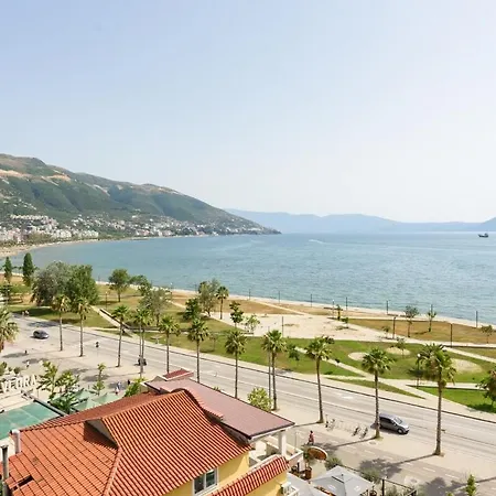 Apartment Beachfront Lungomare